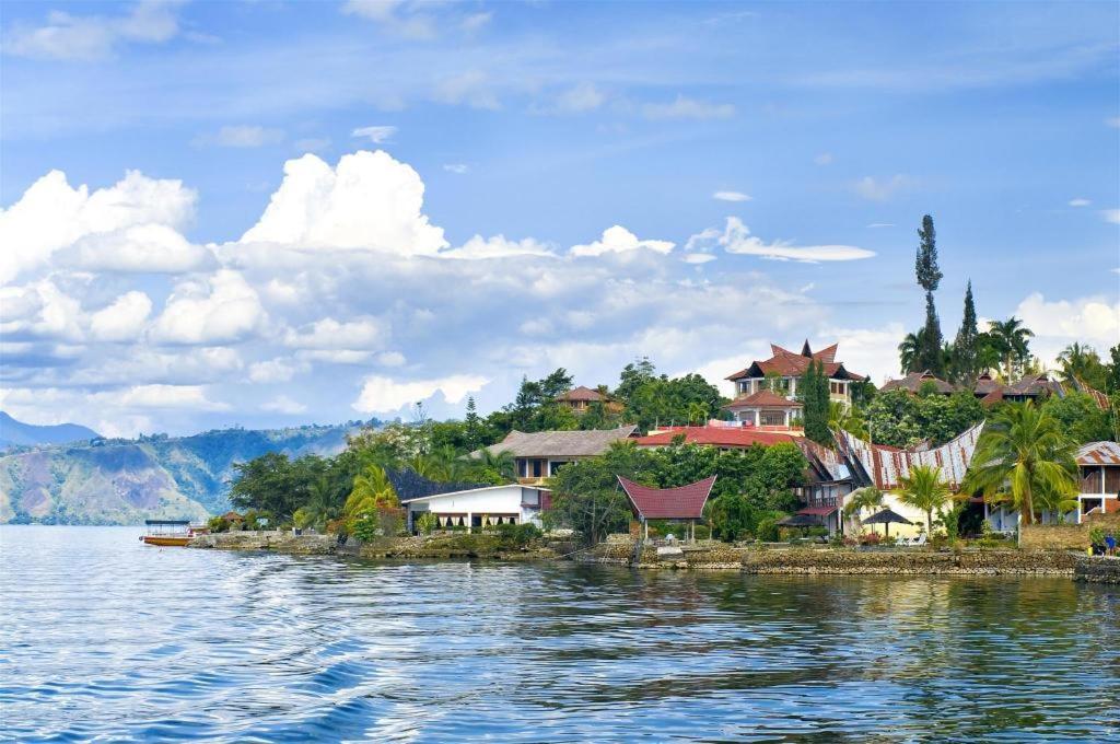 Hotel Sumber Pulo Mas Ambarita Zewnętrze zdjęcie