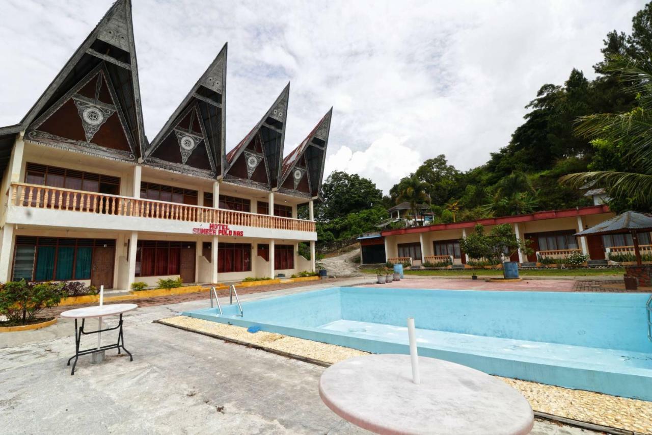 Hotel Sumber Pulo Mas Ambarita Zewnętrze zdjęcie